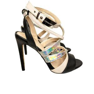 NIB Victoria's Secret Women's Size 6B Ankle Wrap Sandal Heels